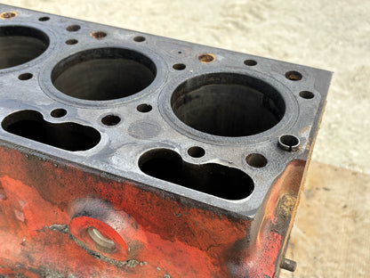 1976 International IH 1086 Tractor Dt414 Engine Block 675500C3