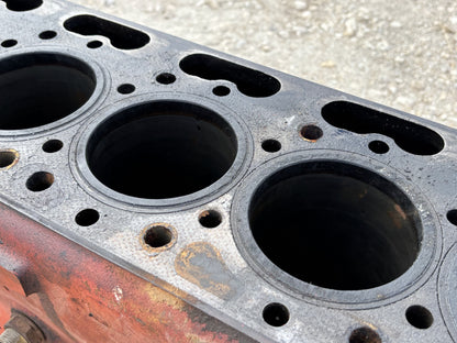 1976 International IH 1086 Tractor Dt414 Engine Block 675500C3
