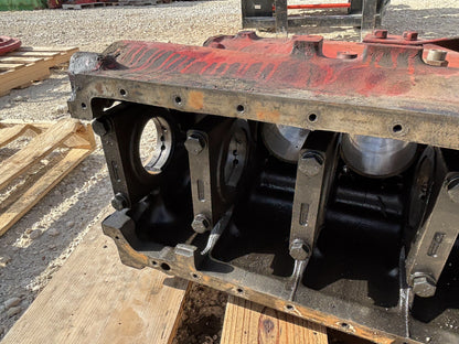 1976 International IH 1086 Tractor Dt414 Engine Block 675500C3