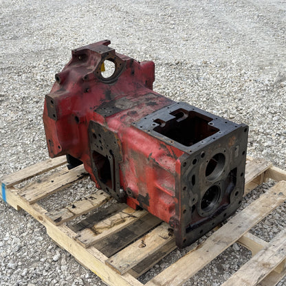 1976 International IH 1086 Tractor Clutch Housing 139156C93 71831C91