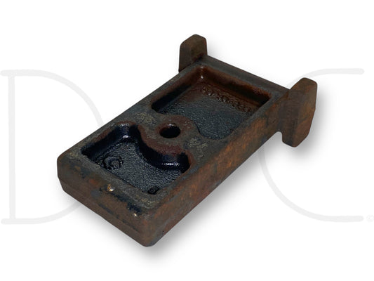 99-07 Ford F250 F350 Rear Overload Helper Leaf Spring Spacer Mount Plate Seat OE