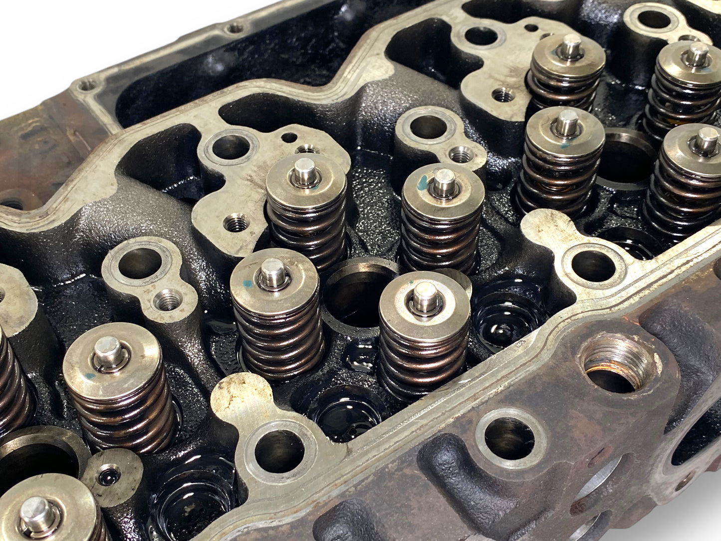 07-11 Dodge Ram 6.7 6.7L Isb Cummins Diesel 24 Valve Cylinder Head OEM 3977221