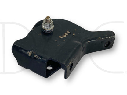 99-07 Ford F250 F350 2WD I-Beam Front Axle Pivot Mount Bracket Front LH Left OE