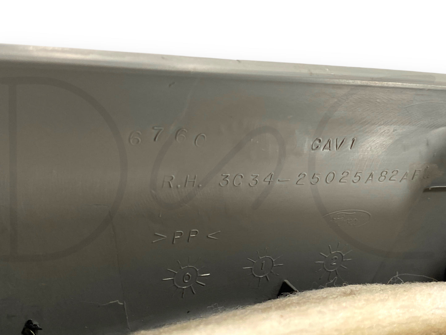 03-07 Ford F250 F350 RH Right Passenger A-Pillar Trim Grab Handle Gray OE