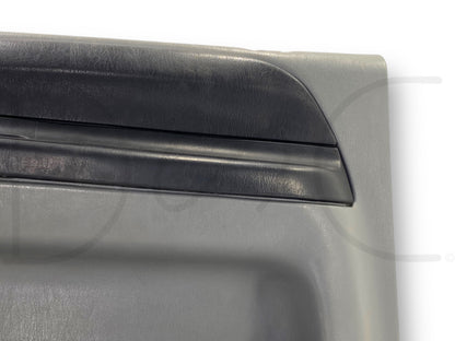 99-07 Ford F250 F350 XLT RH Right Passenger Front Door Panel Power Gray OE