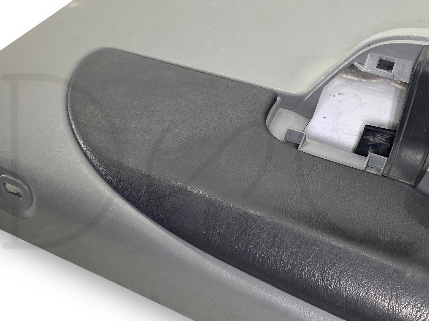 99-07 Ford F250 F350 XLT LH Left Driver Rear Door Panel Power Gray OE