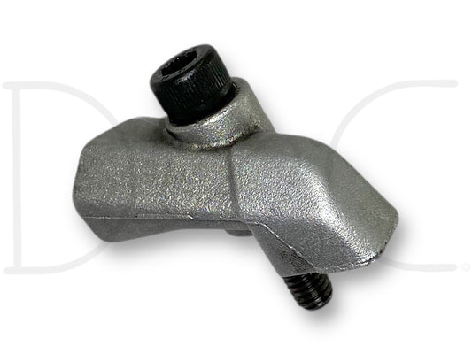 99-02 Ford F250 F350 7.3 7.3L Injector Oil Exhaust Spout Deflector W/ Bolt OE