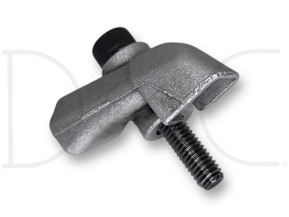 99-02 Ford F250 F350 7.3 7.3L Injector Oil Exhaust Spout Deflector W/ Bolt OE