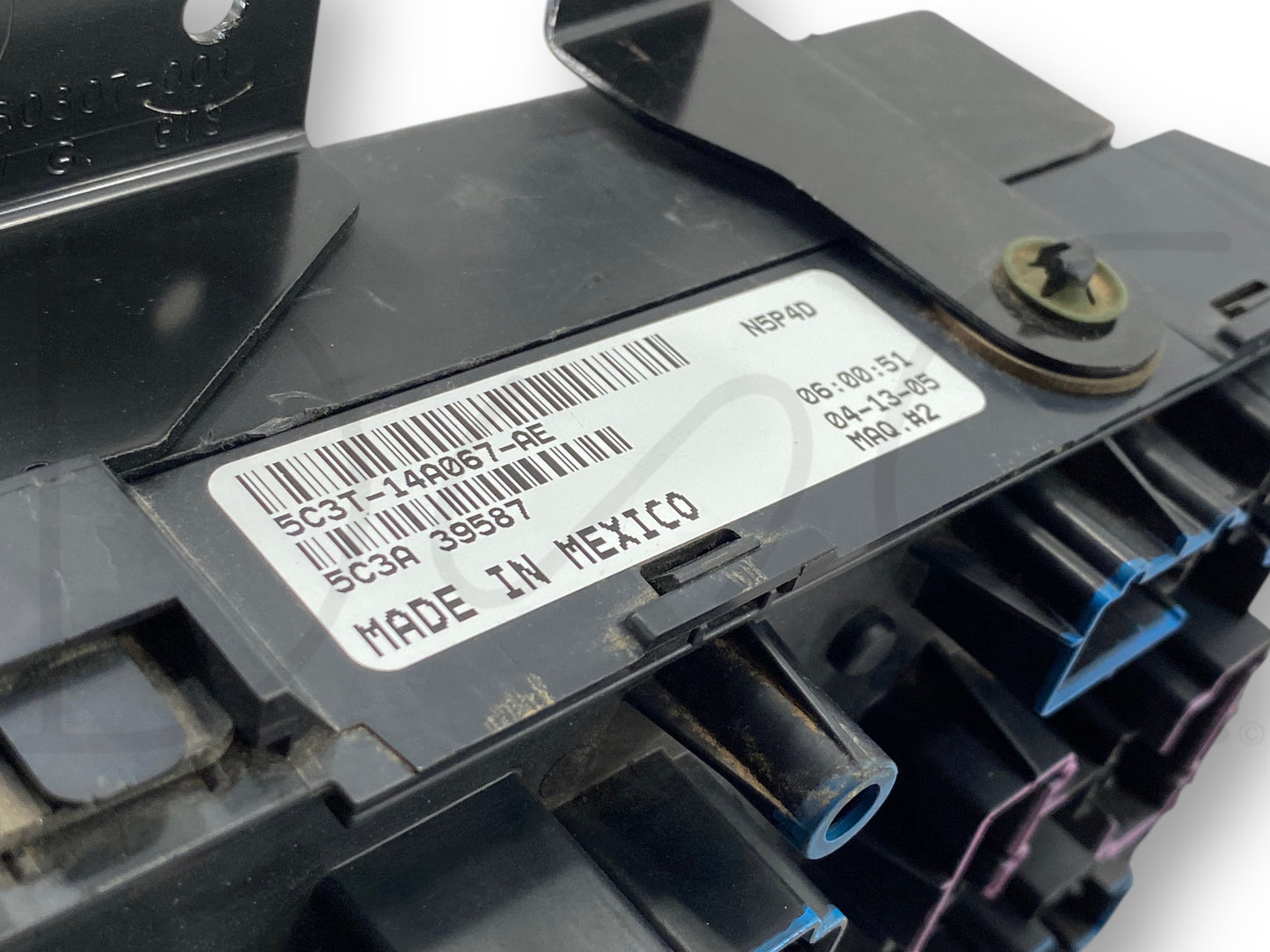 05-07 Ford F250 F350 Dash Interior Fuse Box Relay Module OE 5C3T-14A067-Ae