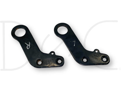 03-07 Ford F250 F350 6.0 6.0L Powerstroke Engine Lifting Eye Hook Bracket Set OE