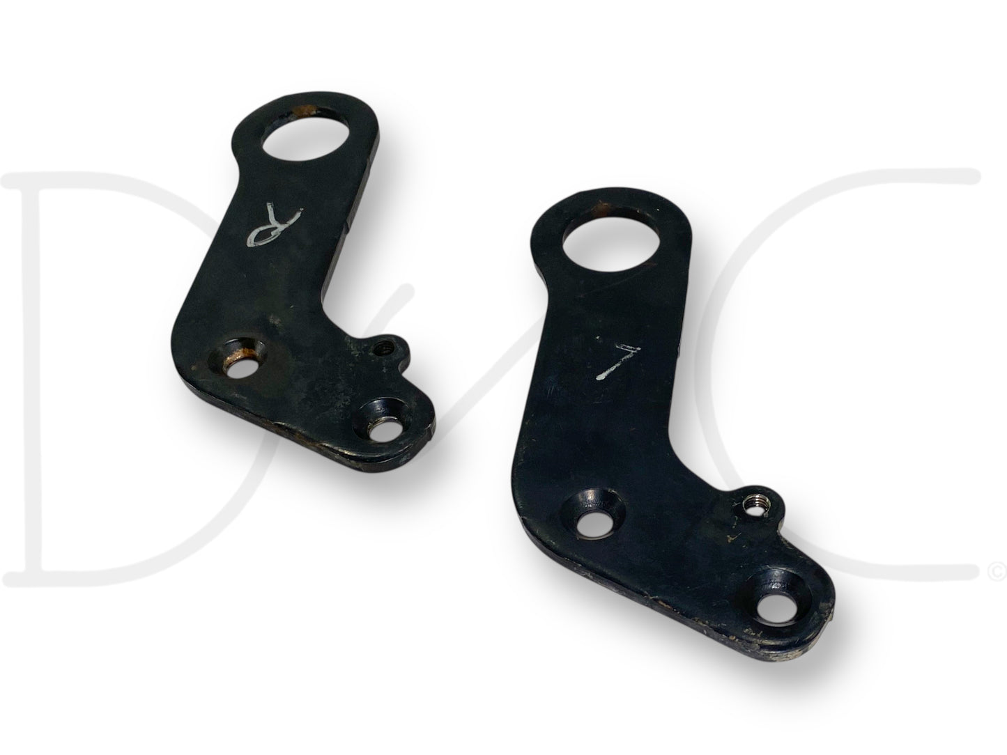 03-07 Ford F250 F350 6.0 6.0L Powerstroke Engine Lifting Eye Hook Bracket Set OE
