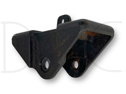 99-00 Ford F250 F350 RH Right Passenger Front Leaf Spring Hanger Yc35-5340-Bb