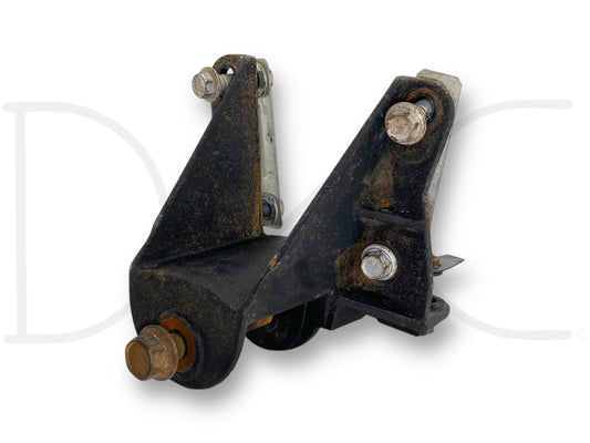 05-16 Ford F450 F550 Rear Leaf Spring Hanger Forward Bracket Mount 5C34-5785-AB