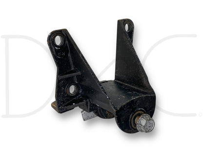 05-16 Ford F450 F550 Rear Leaf Spring Hanger Forward Bracket Mount 8C34-5785-Aa