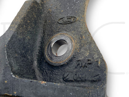 08-16 Ford F450 F550 Rear Leaf Spring Shackle Hanger Bracket Mount 8C34-5775-Aa