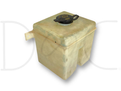 95-97 Ford F250 F350 7.3L Diesel Windshield Washer Reservoir Tank OE