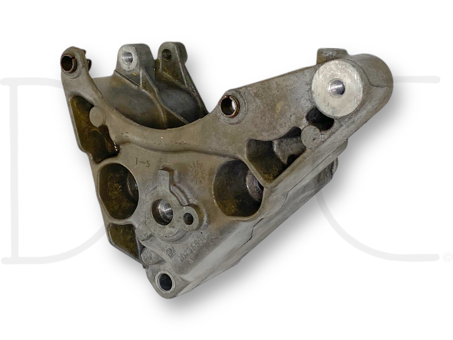96-02 Chevy GMC 4.3 5.0 5.7 Vortec Alternator Bracket OEM 10236997