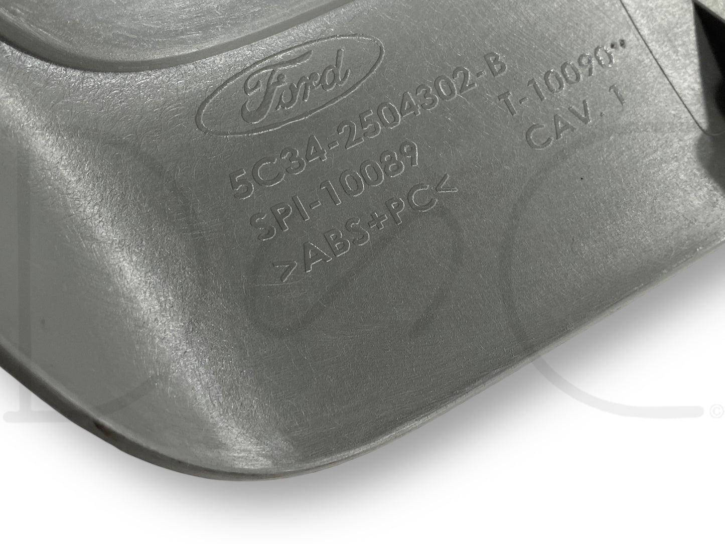 05-07 Ford F250 F350 Center Lower Dash Panel Gray Dashboard 5C34-2504302 *Blem*