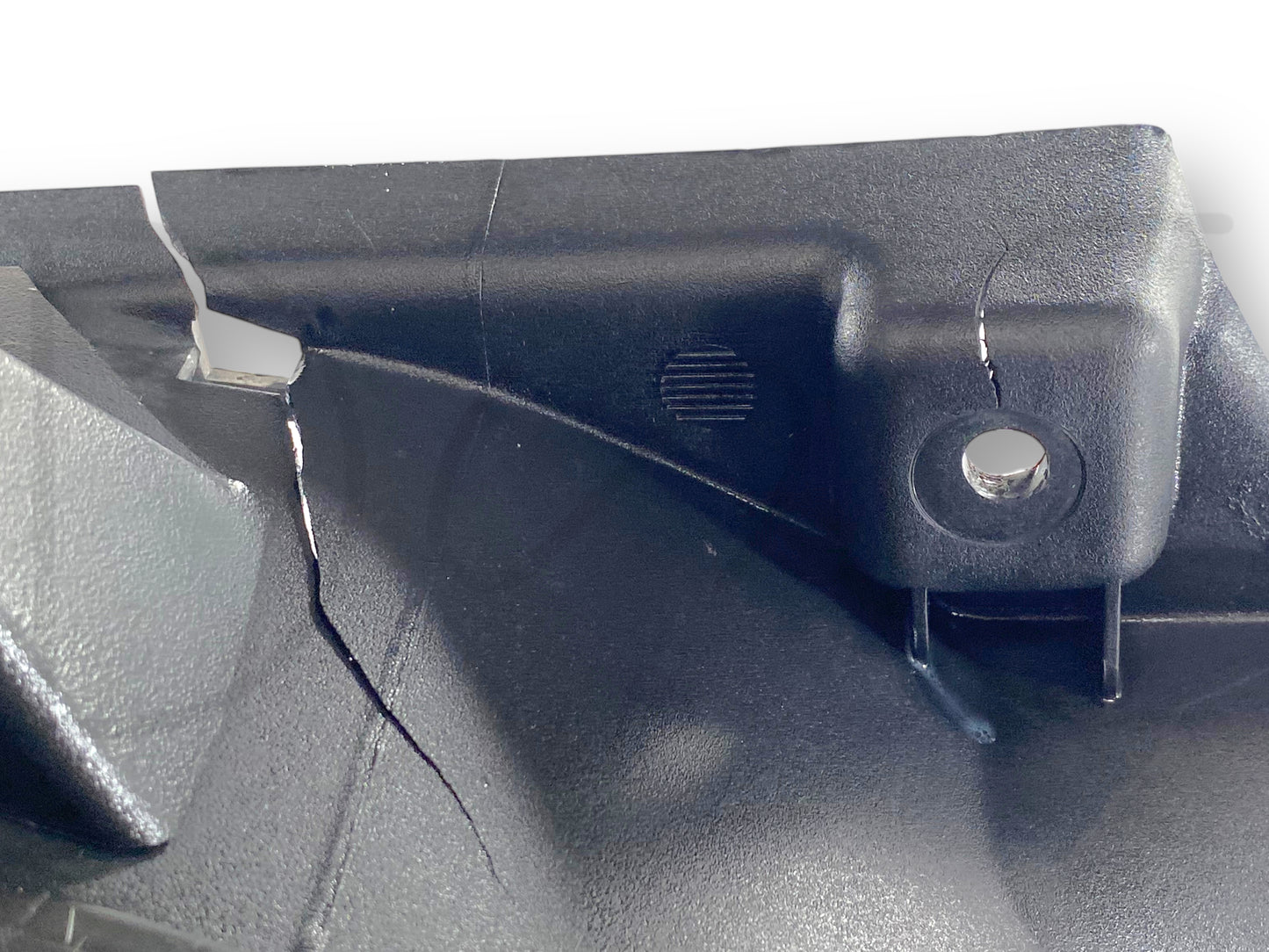 03-07 Ford F250 F350 6.0 6.0L Diesel Radiator Fan Shroud 3C34-8146-Aj *Blem*