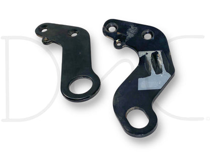 03-07 Ford F250 F350 6.0 6.0L Powerstroke Engine Lifting Eye Hook Bracket Set OE