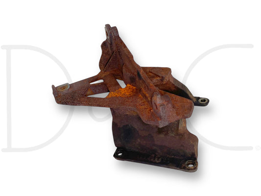 05-07 Ford F250 F350 6.0 6.0L Turbo Turbocharger Mount Pedestal 1854824C1