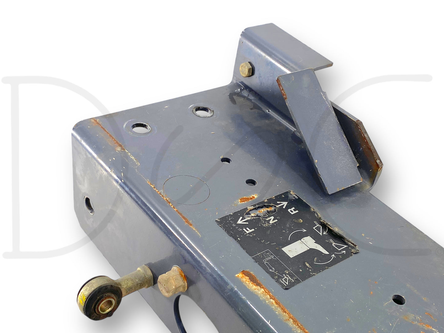 Gehl 4840 Skid Steer Loader Steering Linkage Bracket Crossmember Plate 139975