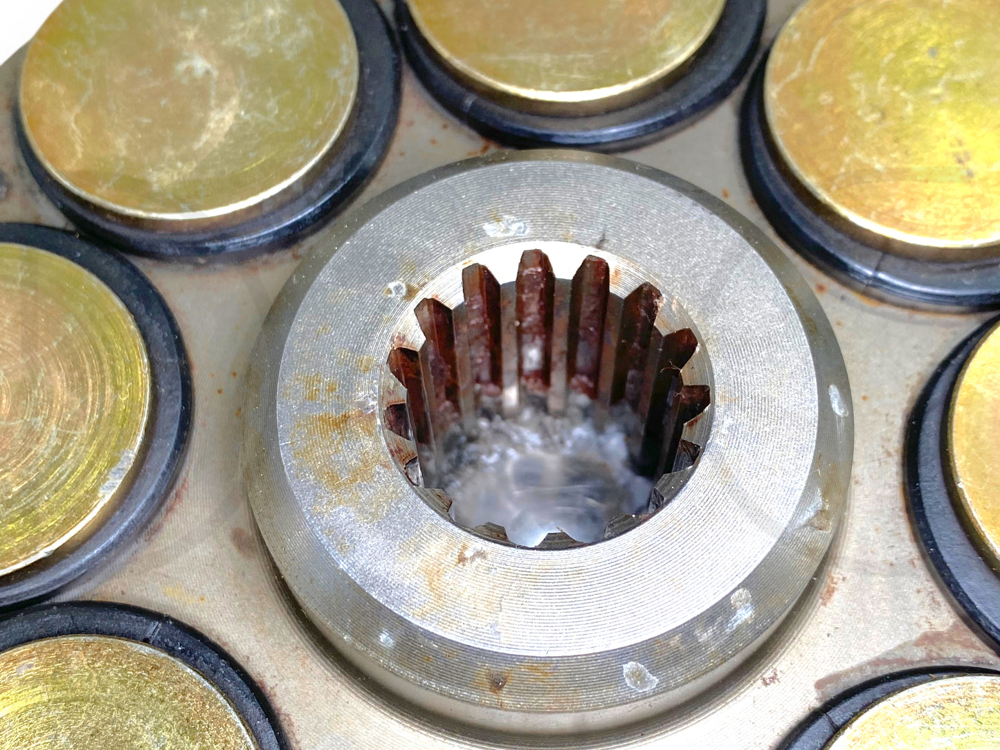 Gehl Sl 4840 5640 Skid Steer Loader Flywheel Coupling Plate 136063