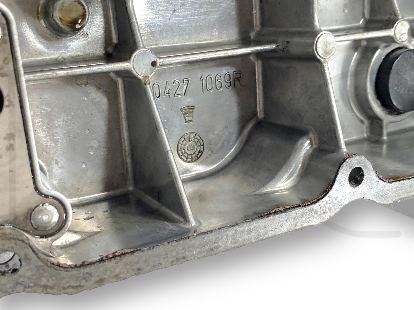 Gehl Sl 4840 Skid Steer Deutz F4M2011 Valve Cover 04271069 04271069R F4M 2011