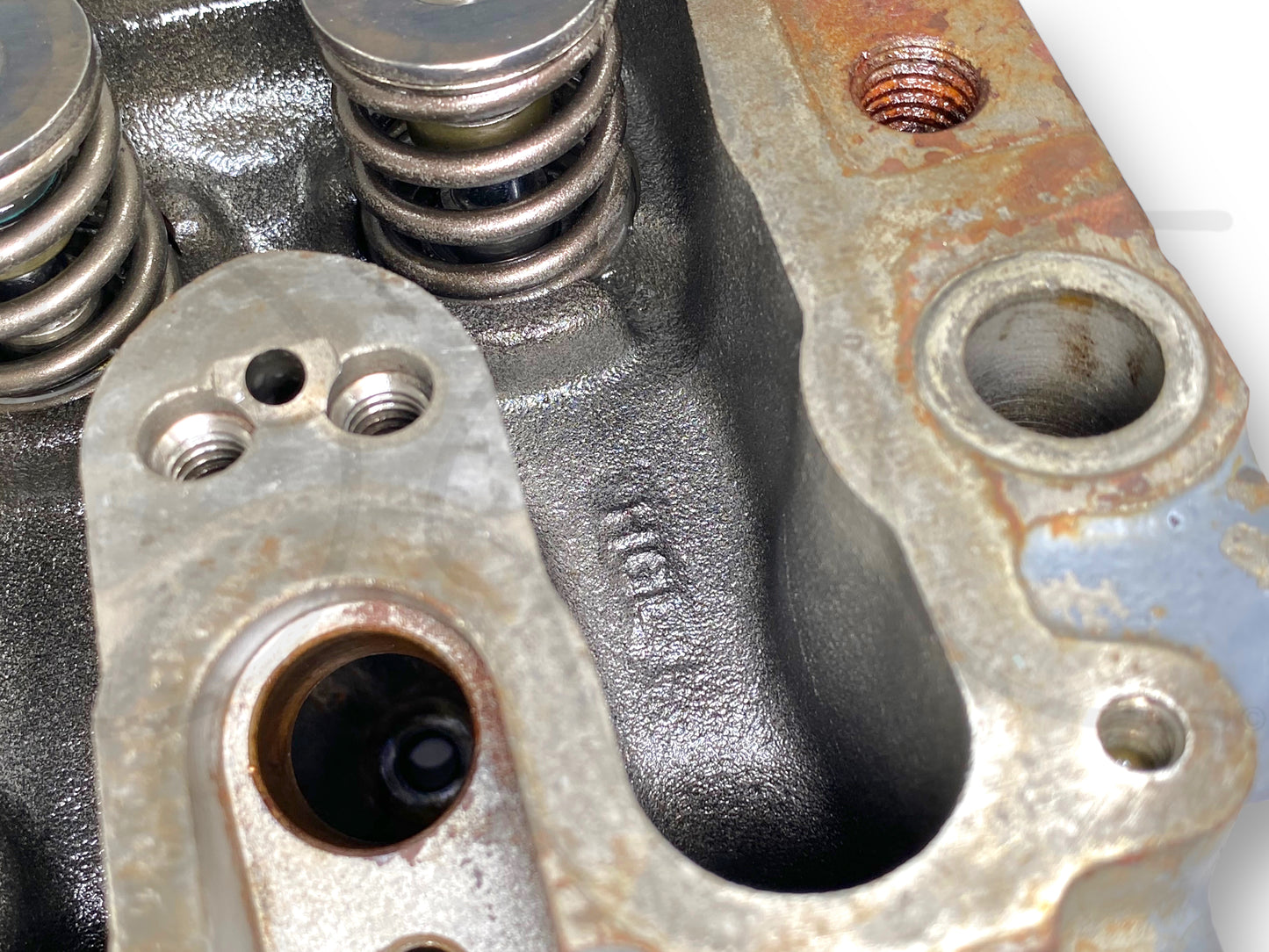 Gehl Sl 4840 Skid Steer Loader Deutz F4M2011 Cylinder Head F4M 2011