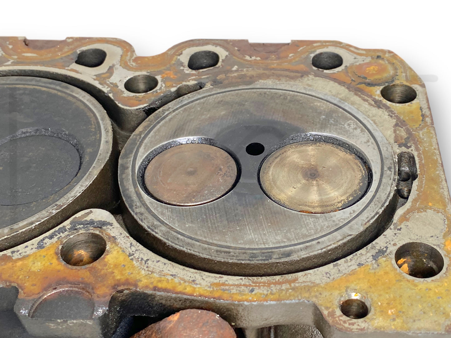 Gehl Sl 4840 Skid Steer Loader Deutz F4M2011 Cylinder Head F4M 2011