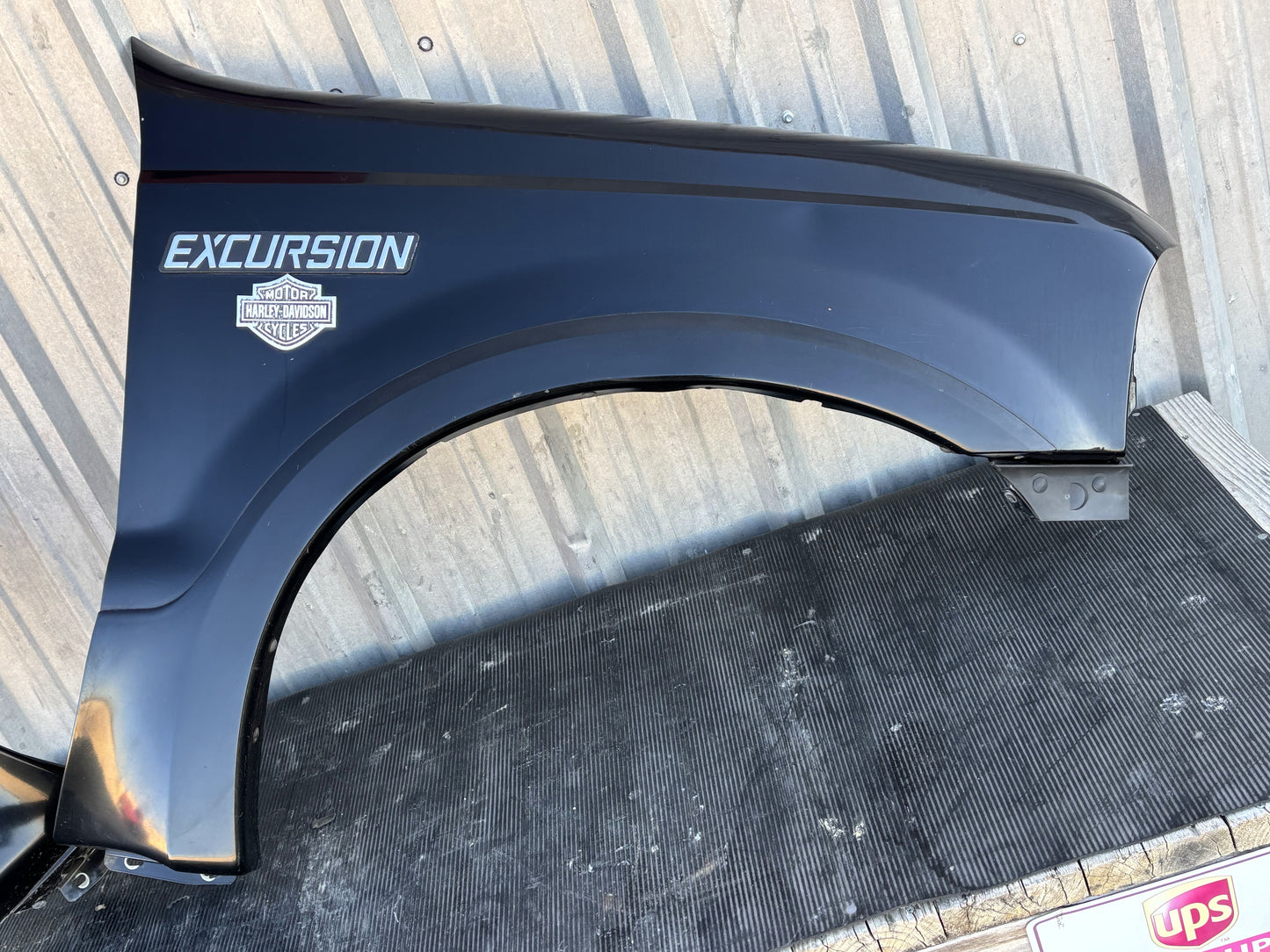 99-07 Ford F250 F350 Excursion Front Fender RH Right Passenger Ua Black W/ Flare