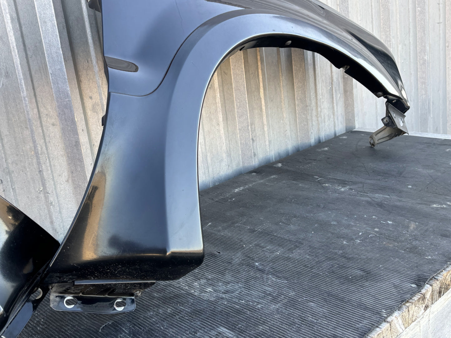 99-07 Ford F250 F350 Excursion Front Fender RH Right Passenger Ua Black W/ Flare