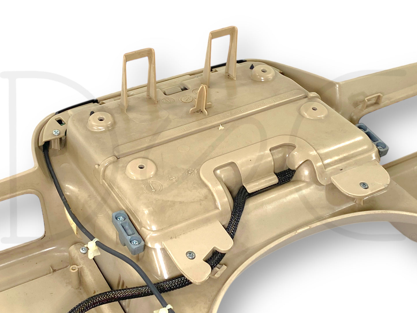 00-05 Ford Excursion Limited Rear Dvd Overhead Console Housing Tan *Blem*