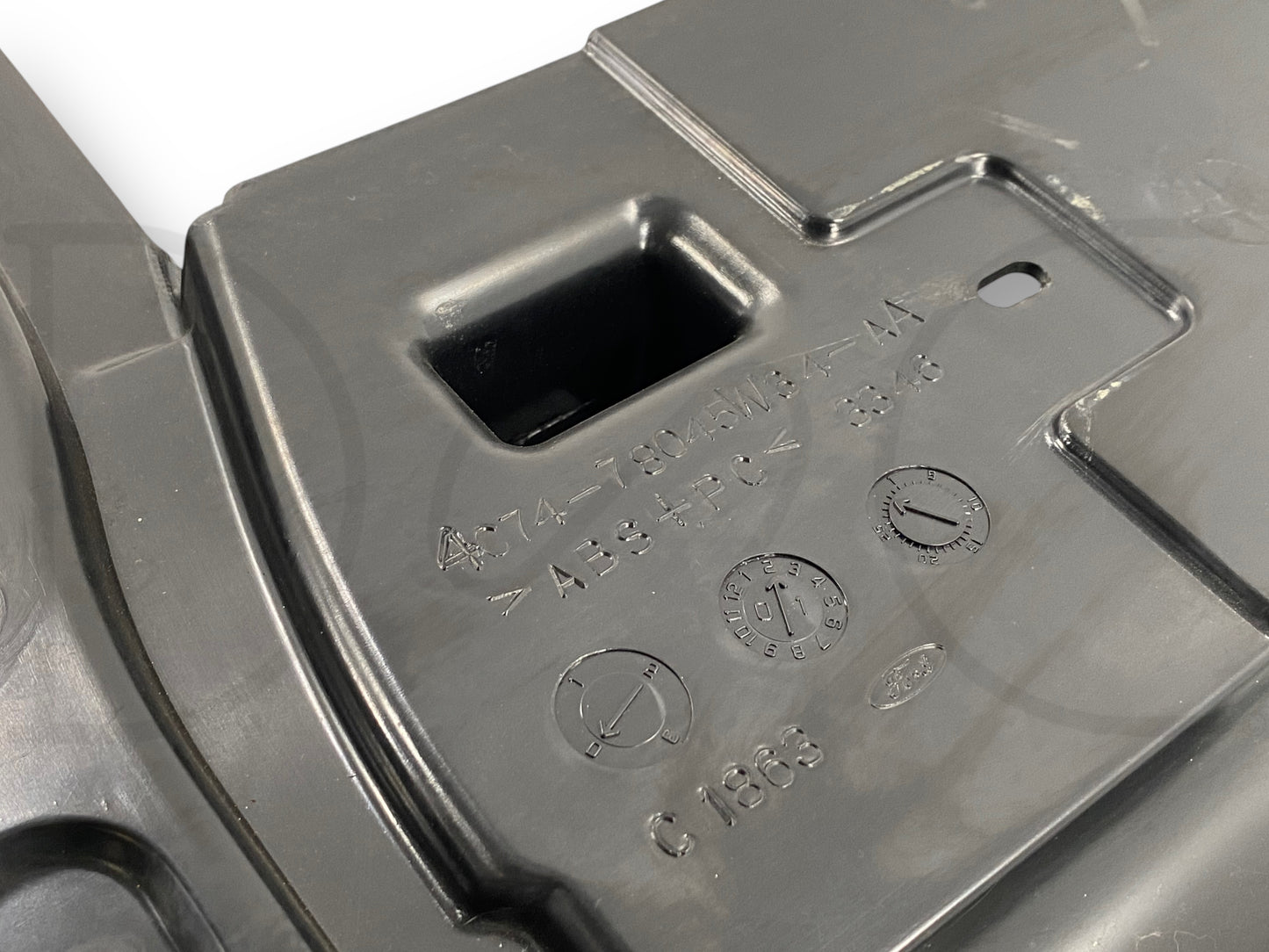 00-05 Ford Excursion Limited Dvd Player Overhead Console Mount Bracket