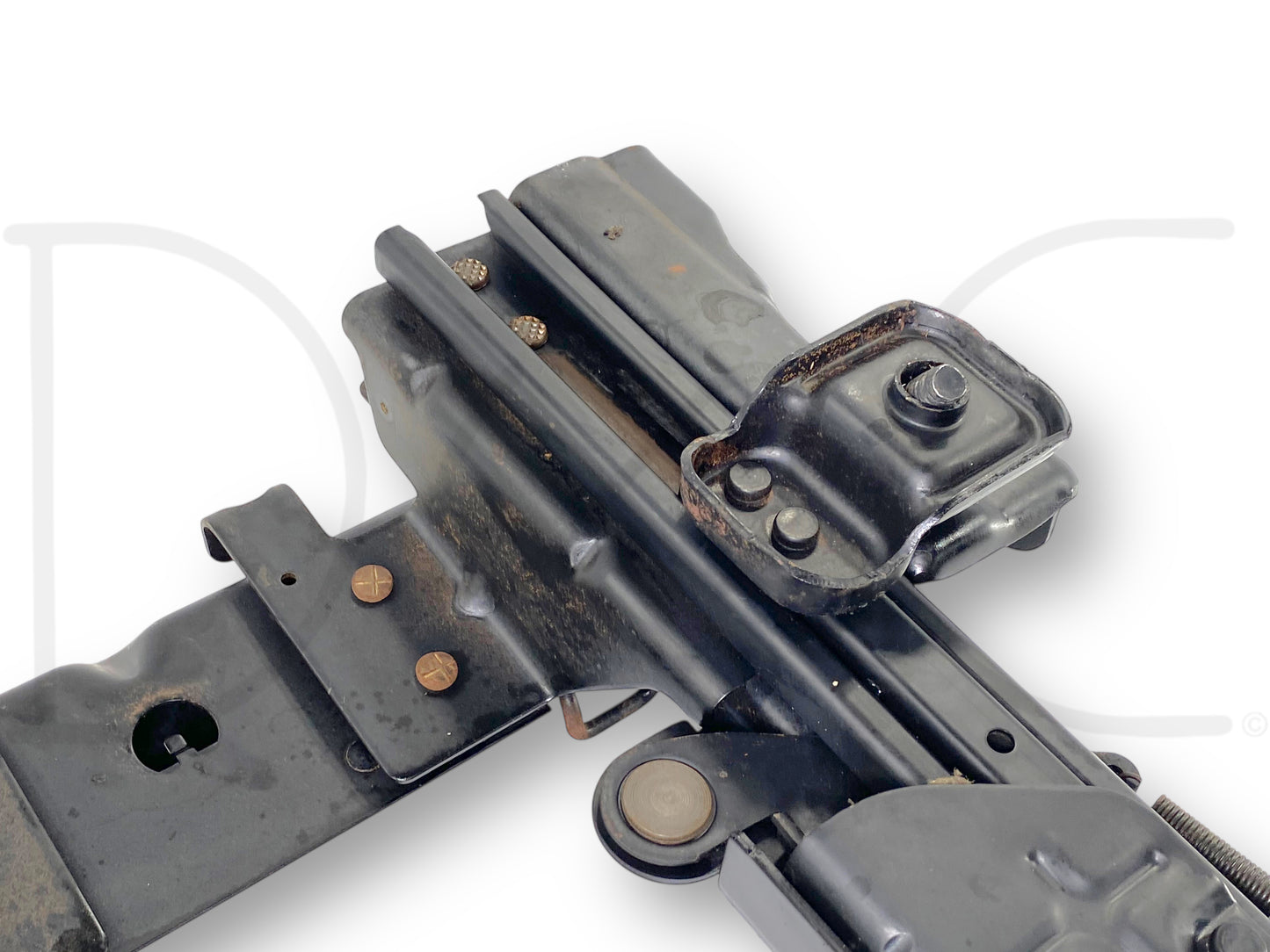 00-05 Ford Excursion Rear 2Nd Row RH Right Passenger Seat Base Mount Bracket