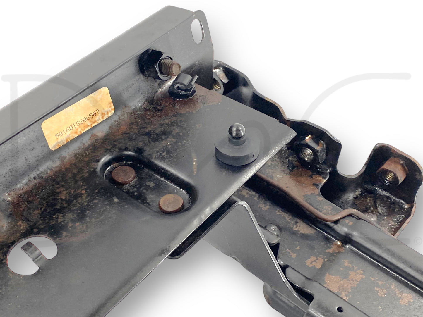 00-05 Ford Excursion Rear 2Nd Row RH Right Passenger Seat Base Mount Bracket