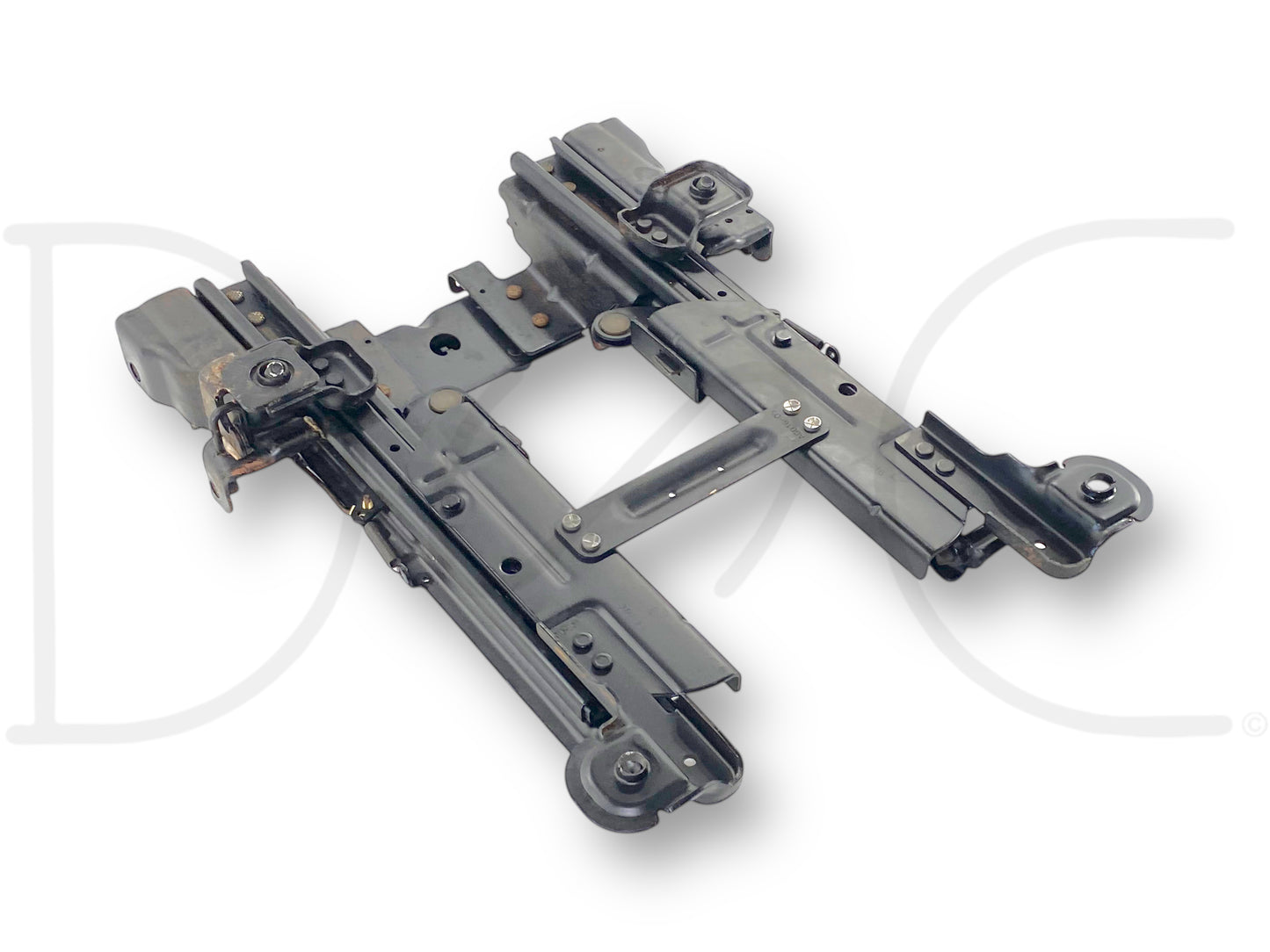 00-05 Ford Excursion Rear 2Nd Row RH Right Passenger Seat Base Mount Bracket