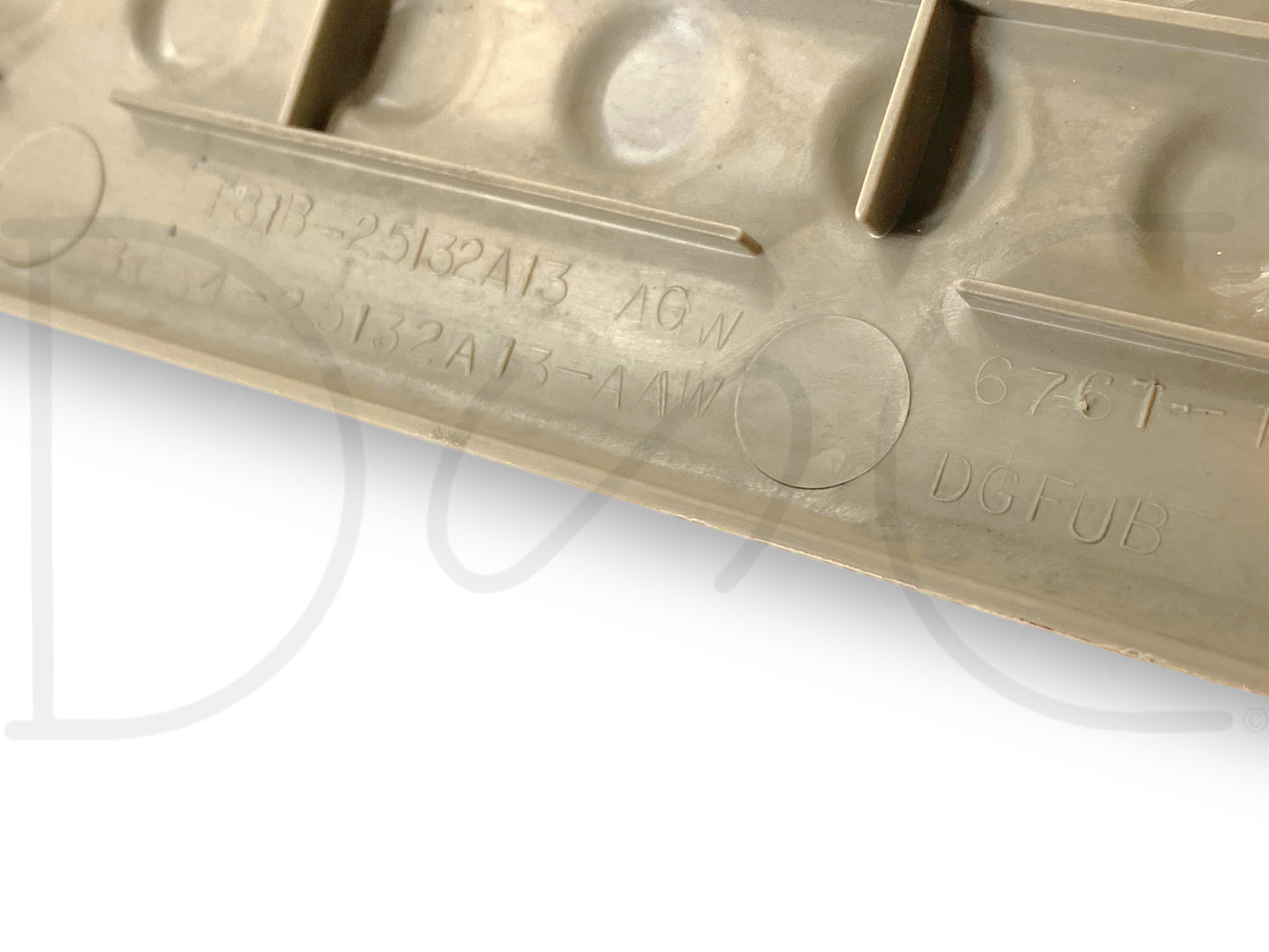 99-07 Ford F250 F350 LH Left Driver Front Rocker Sill Trim Panel Tan OE