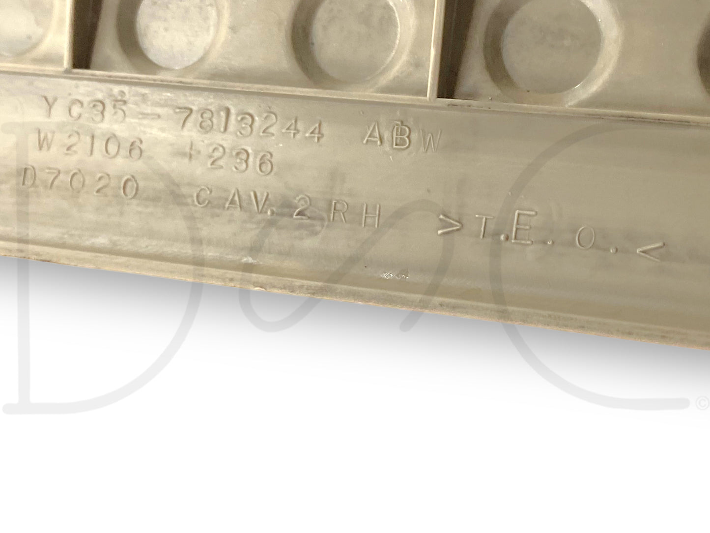 00-05 Ford Excursion RH Right Passenger Rear Rocker Sill Trim Panel Tan OE