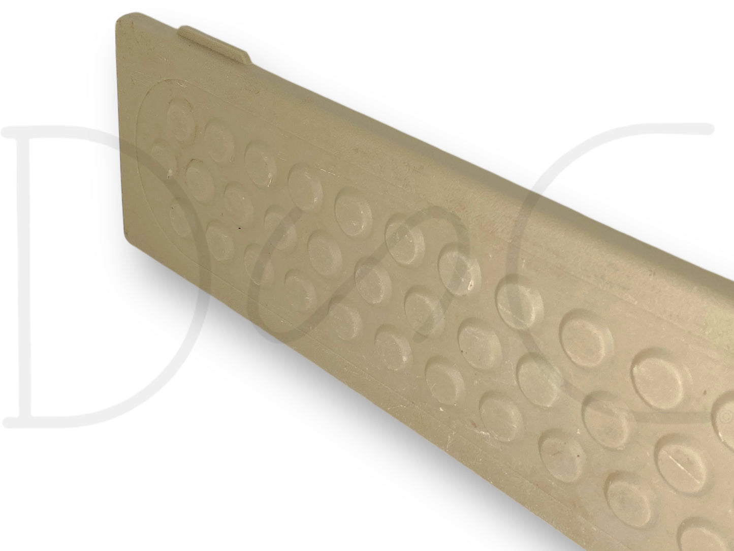 00-05 Ford Excursion RH Right Passenger Rear Rocker Sill Trim Panel Tan OE