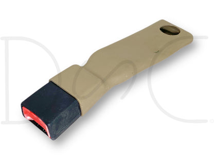 01-07 Ford F250 F350 RH Right Passenger Front Seat Belt Seatbelt Latch Buckle