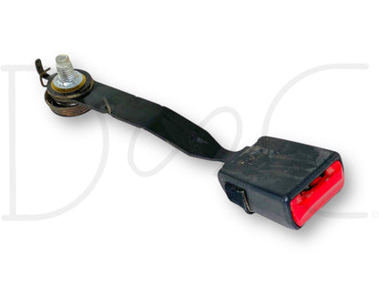 00-05 Ford Excursion 2nd Row RH Right Rear Seat Belt Seatbelt Latch Buckle OE