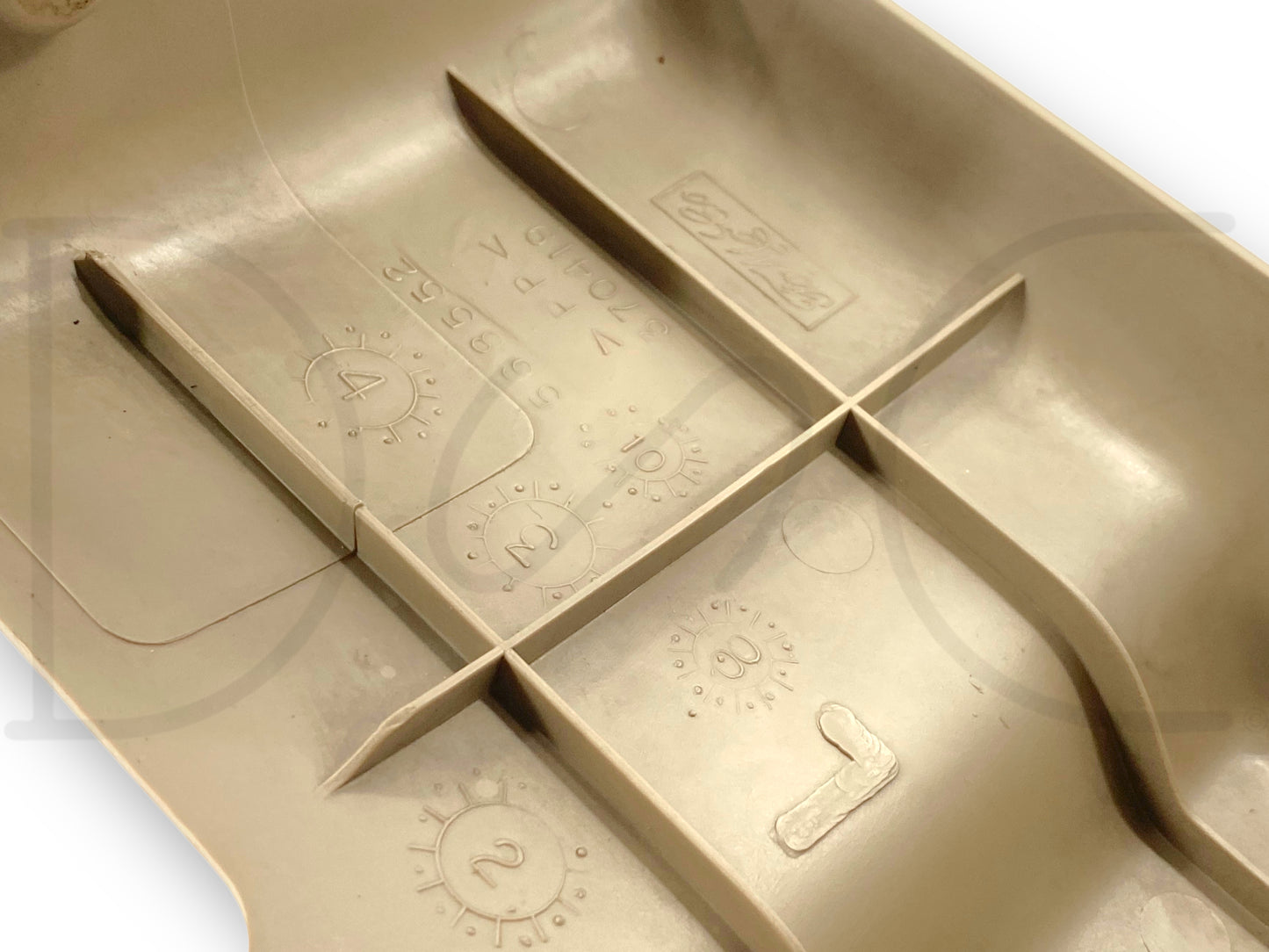 00-05 Ford Excursion 2nd Row Rear Back Seat Side Trim Bezel LH Left Tan