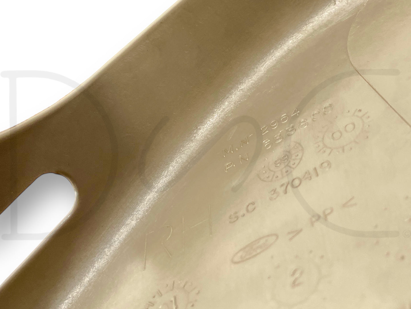 00-05 Ford Excursion 2nd Row Rear Back Seat Side Trim Bezel RH Right Tan