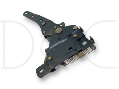 00-05 Ford Excursion 2Nd Row Rear Seat Back Fold Tilt Hinge Set RH Right