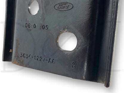 03-07 Ford F250 F350 Upper Radiator Mount Bracket Pair OE Brackets