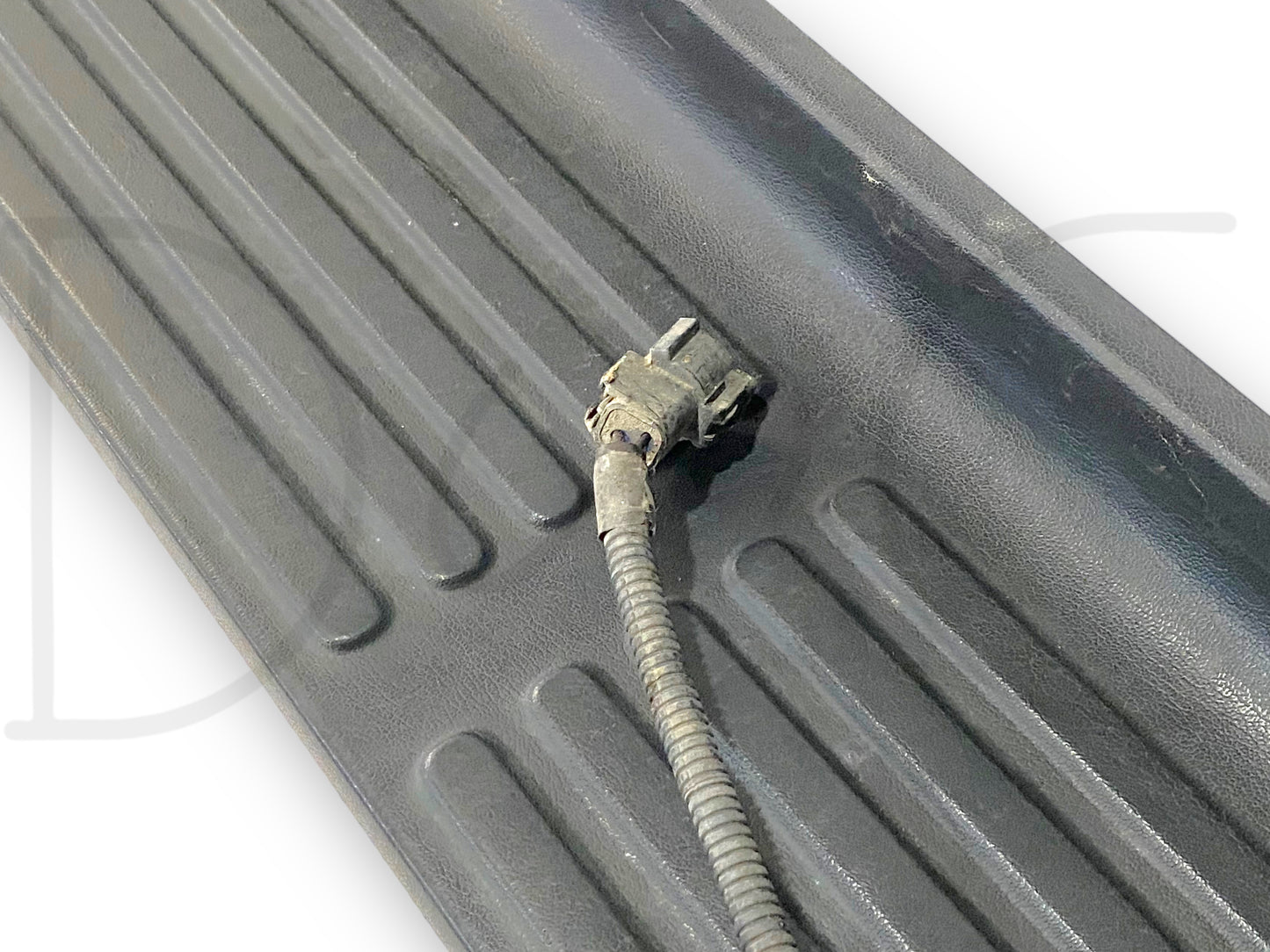 00-05 Ford Excursion LH Left Driver Side Step Running Board Black OEM