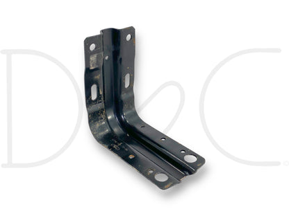 99-07 Ford F250 F350 Excursion Side Step Running Board Bracket 1C34-16N470-BA used bracket with light wear, compatible with Ford Excursion and Super Duty trucks from 1999 to 2007.