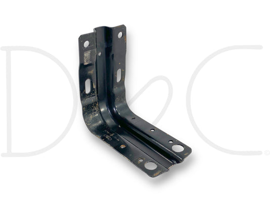 99-07 Ford F250 F350 Excursion Side Step Running Board Bracket 1C34-16N470-BA used bracket with light wear, compatible with Ford Excursion and Super Duty trucks from 1999 to 2007.