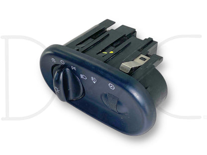 02-05 Ford Excursion Headlight Switch W/ Fog Lights Auto 4F1T-11654-Ca, used condition with light wear, compatible with 2002-2005 Ford Excursion models.